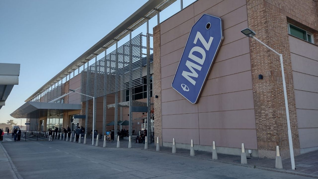 TRANSFER OUT "MENDOZA CITY" TO "MENDOZA AIRPORT"  Tour
