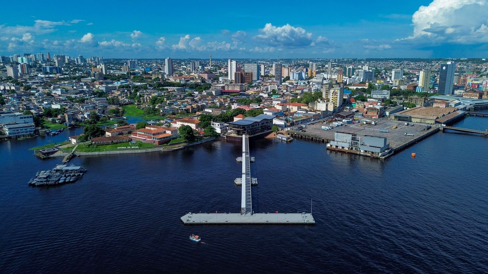 TRANSFER IN "EDUARDO GOMES INTERNATIONAL AIRPORT" TO "MANAUS CITY Tour